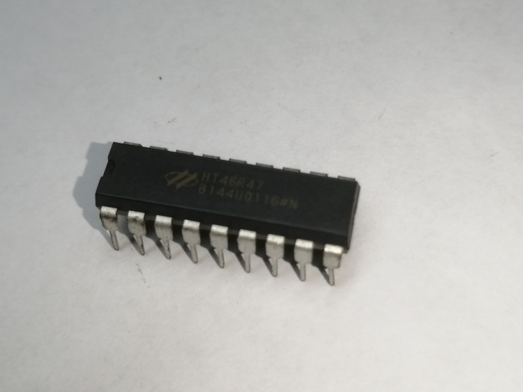 Микроконтроллер НТ46R47 для SY