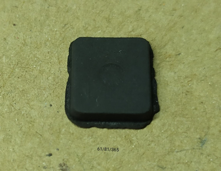 Крышка угольной щётки для ДП-140/1100(21) GOL